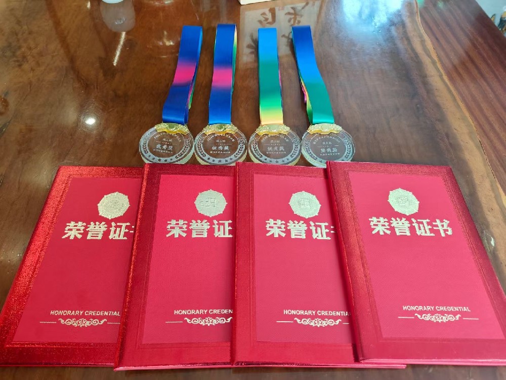 2024都勻毛尖沖泡大賽，蒙阿妹團(tuán)隊(duì)斬獲4個(gè)獎項(xiàng)！