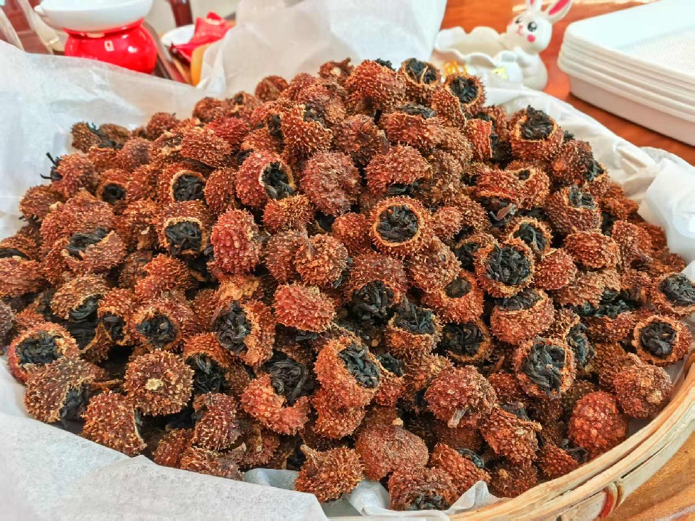 黔南日?qǐng)?bào)專訪蒙阿妹：當(dāng)刺梨遇到紅茶......